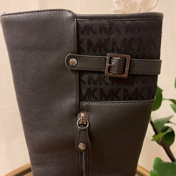Michael Kors Boots - Picture 5 of 5